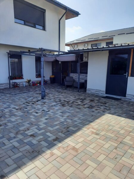 Ilfov Casa de vanzare plus spatiu comercial